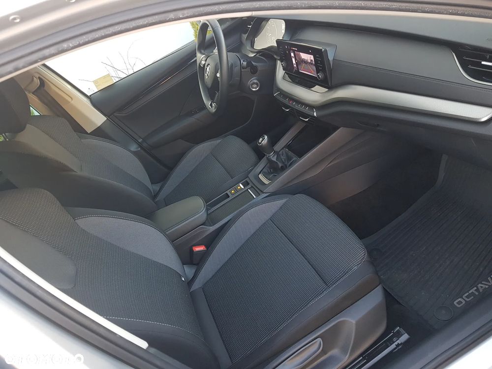 Skoda Octavia ver-1-5-tsi-act-ambition - 14