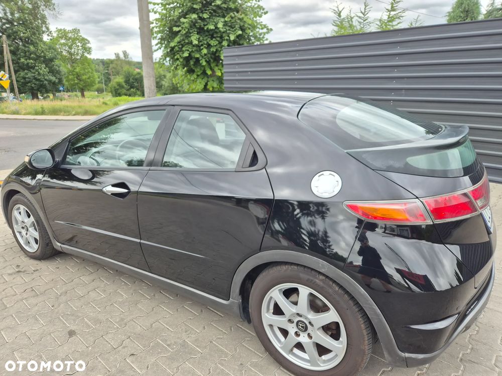 Honda Civic 1.8 Executive - 16