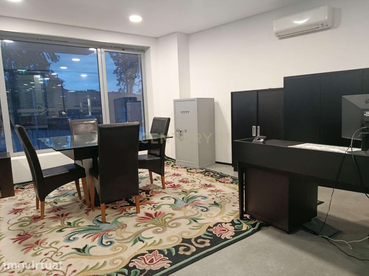 Pavilhão Comercial à Venda no Centro Empresarial de Paredes - Grande imagem: 5/14