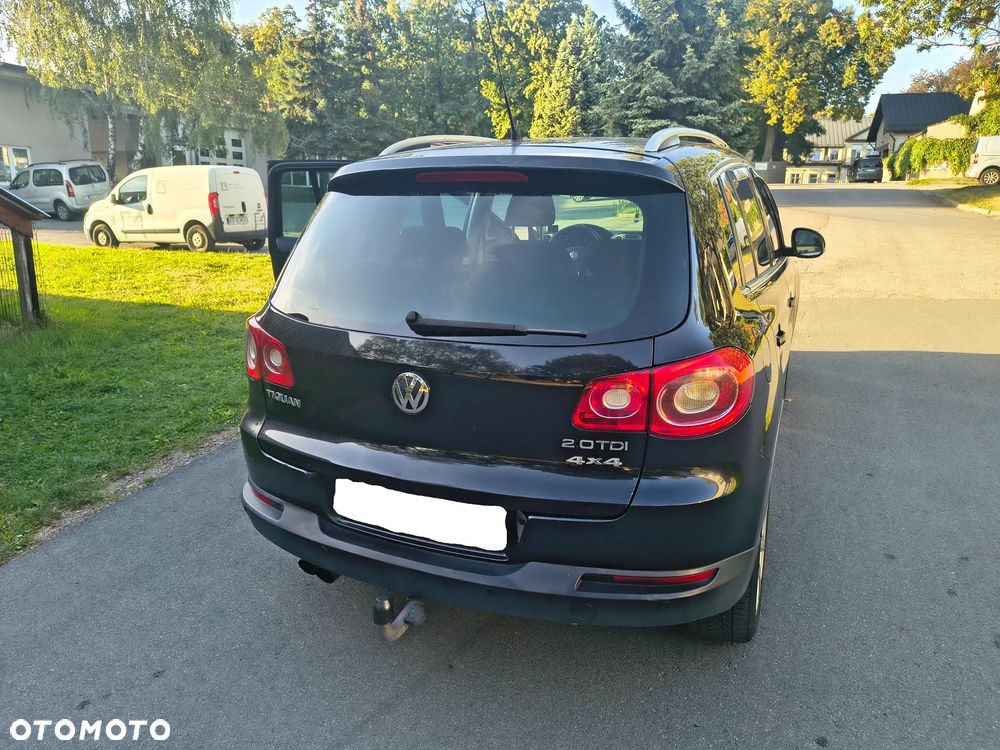 Volkswagen Tiguan - 11