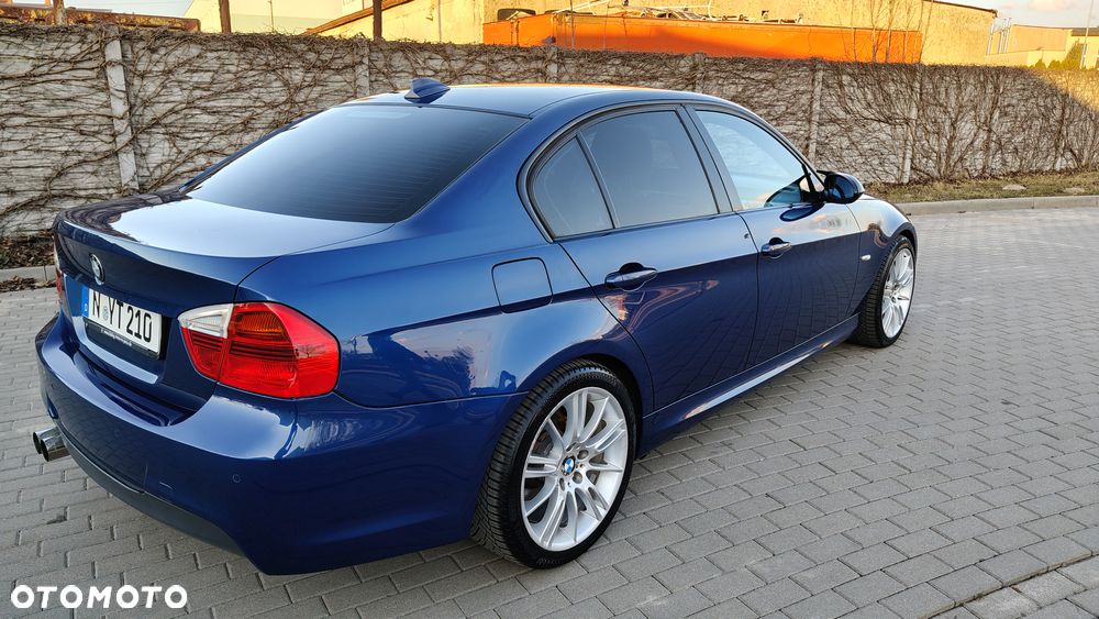 BMW Seria 3 325xi - 26