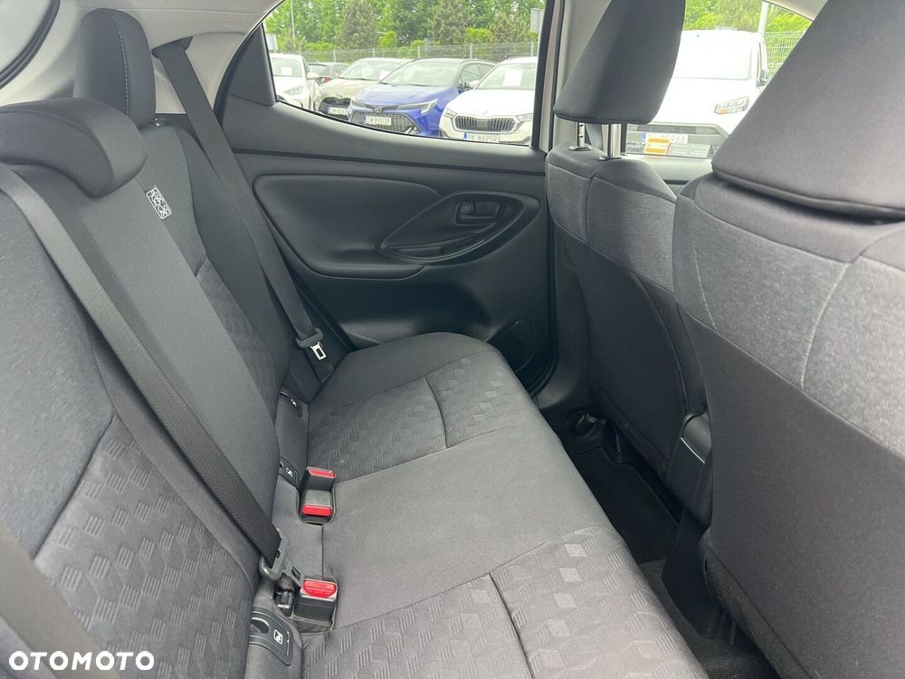 Toyota Yaris Hybrid 1.5 Style - 16