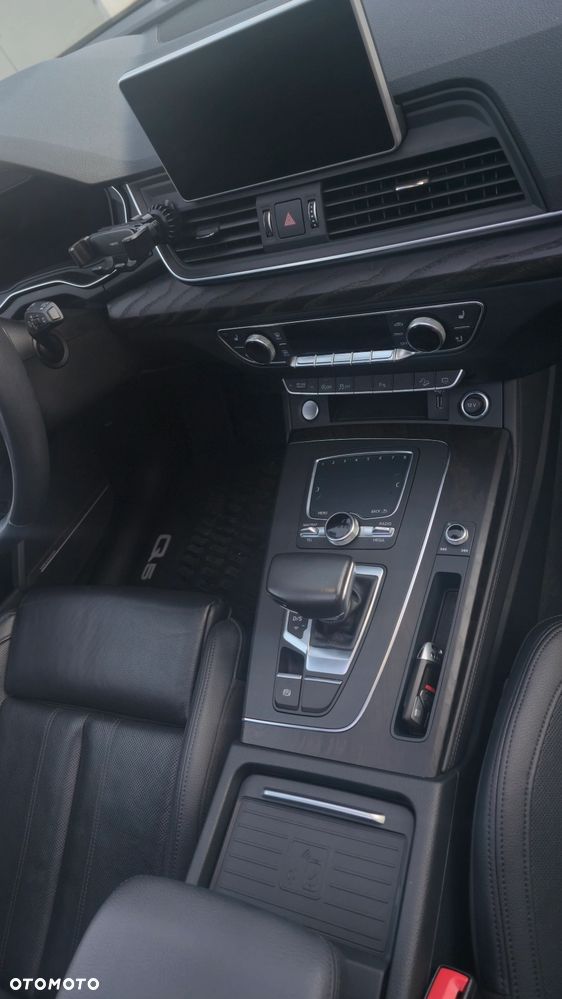 Audi Q5 2.0 TFSI Quattro Design S tronic - 24