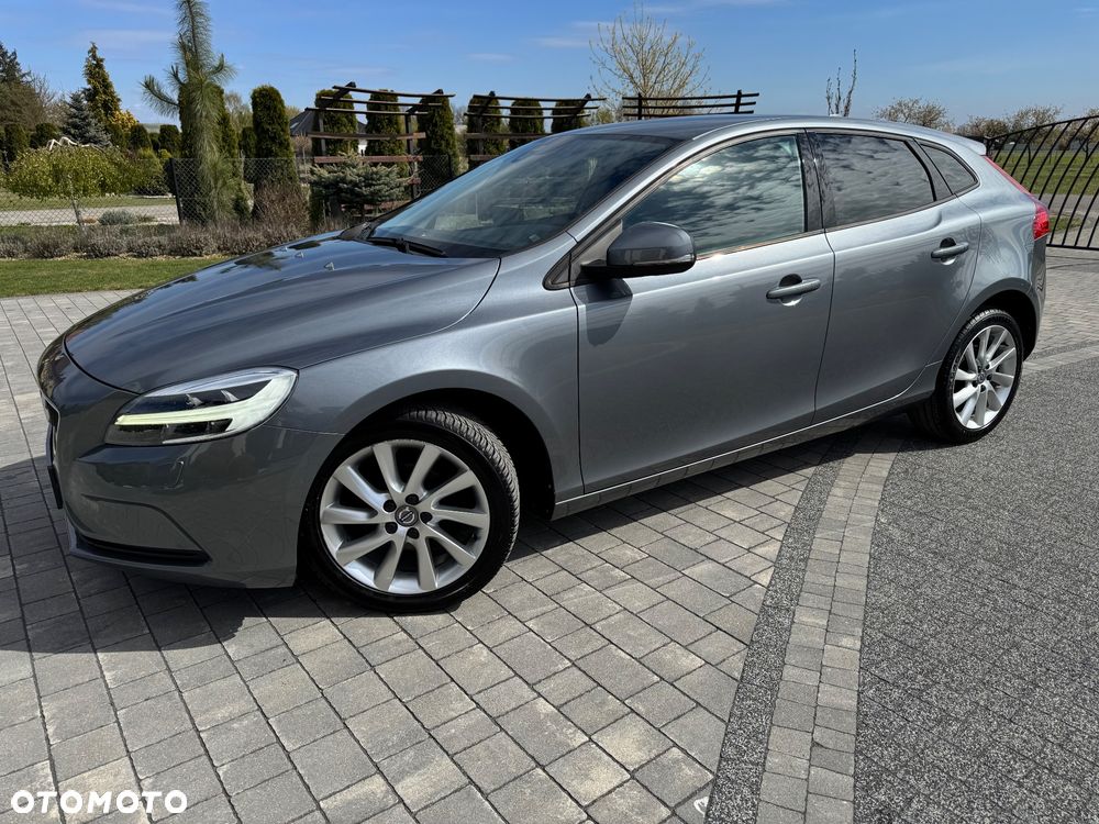 Volvo V40 D2 Summum - 4