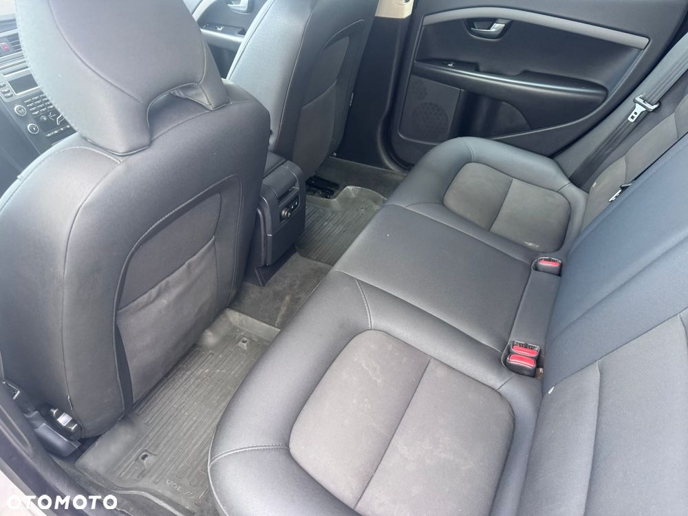 Volvo V70 2.5T Summum - 8