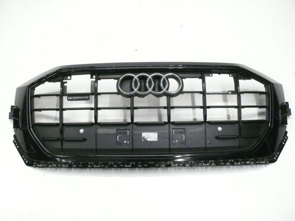 ATRAPA GRILL AUDI Q8 4M8 S-LINE - 2