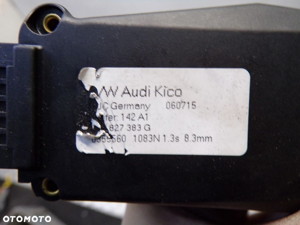 DOCIĄG KLAPY BAGAŻNIKA AUDI A4 B8 KOMBI 4F9827383G - 3