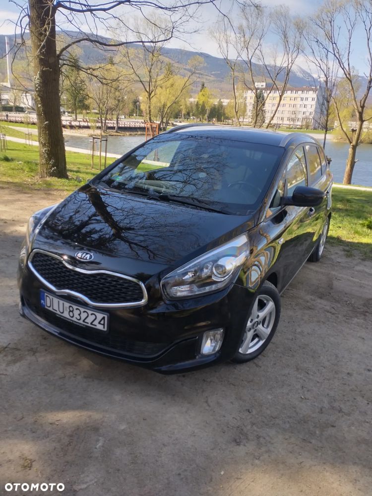 Kia Carens - 6