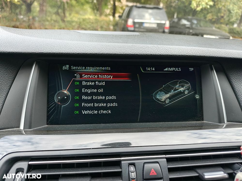 BMW Seria 5 525d xDrive AT - 24