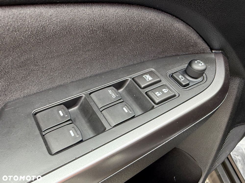 Suzuki Vitara 1.5 Strong Hybrid Elegance 2WD AGS - 13
