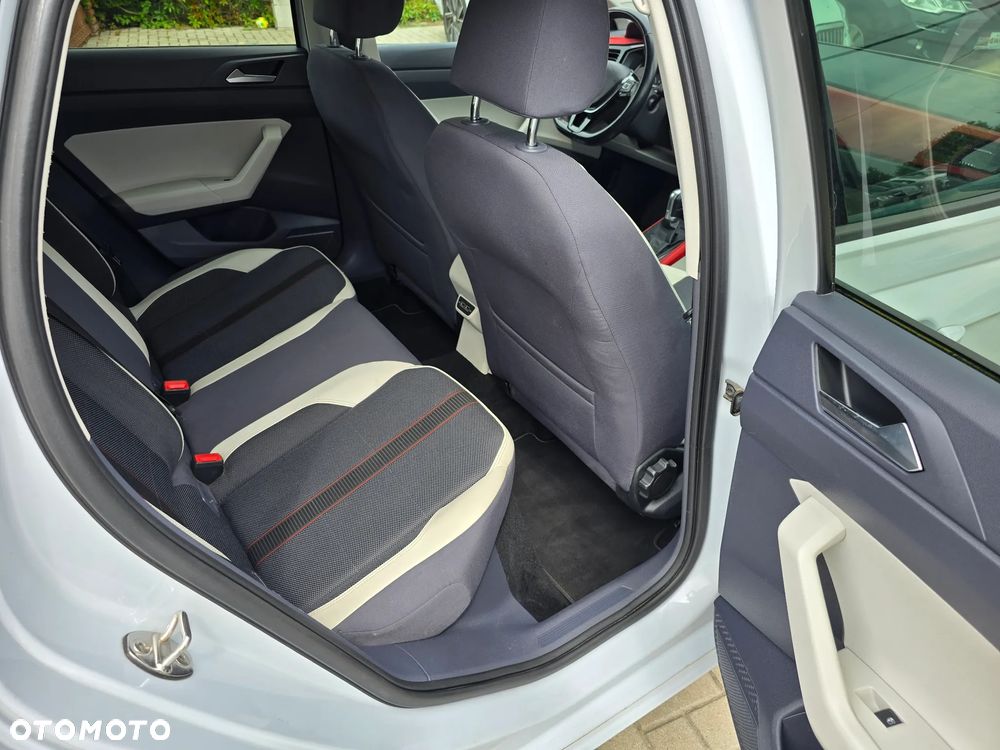 Volkswagen Polo - 10