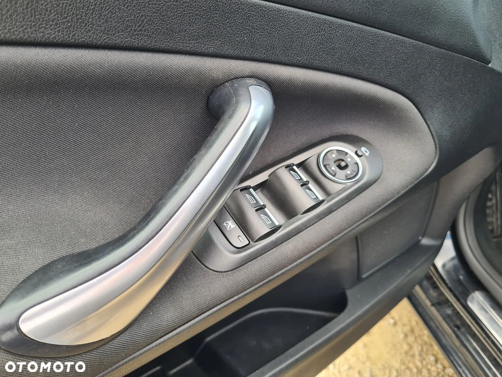 Ford Mondeo - 17