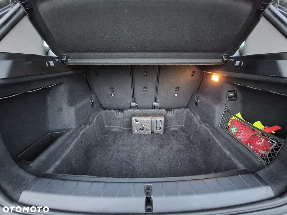 BMW X1 sDrive16d - 15