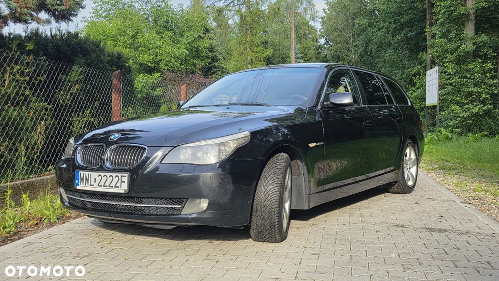 BMW Seria 5 525xd - 11