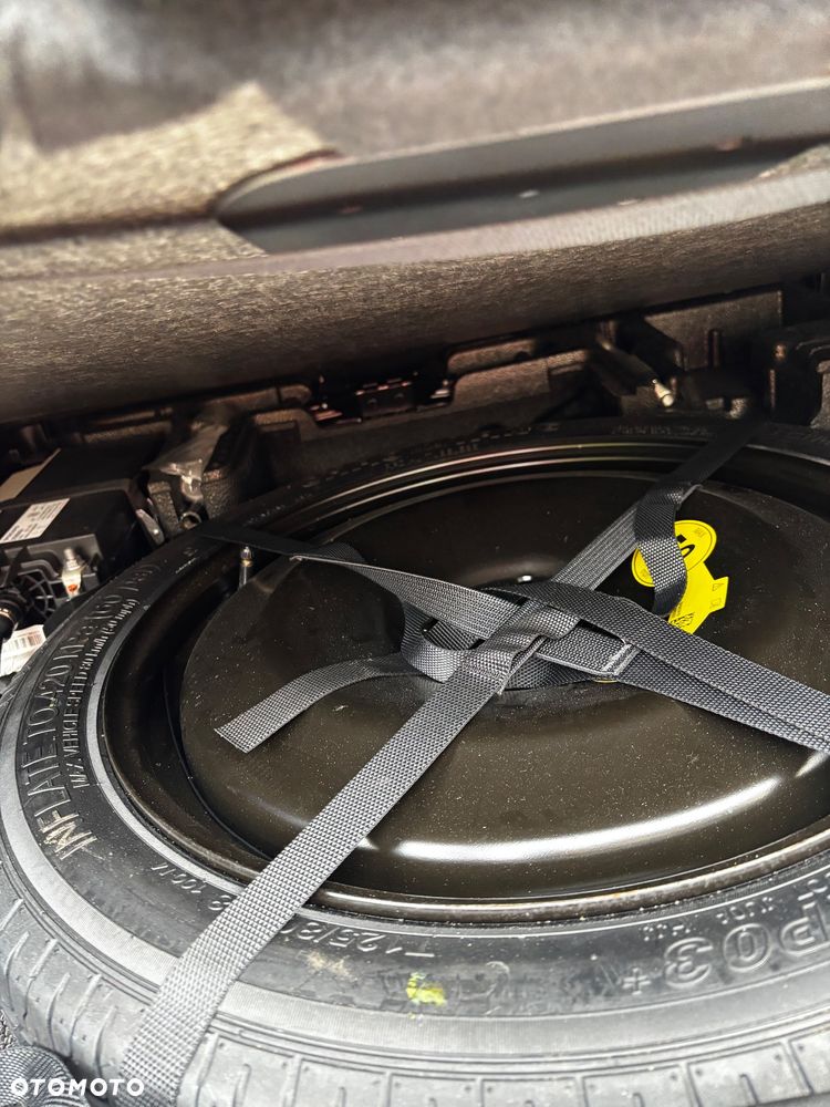 Volvo XC 60 D4 AWD R-Design - 31