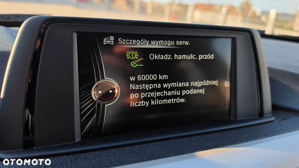 BMW Seria 3 320d - 34