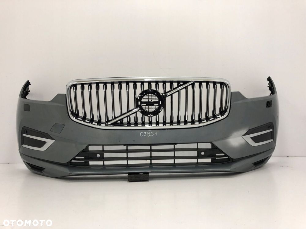 VOLVO XC60 II 2018 PRZED LIFT ZDERZAK PRZEDNI 4XPDC - 1