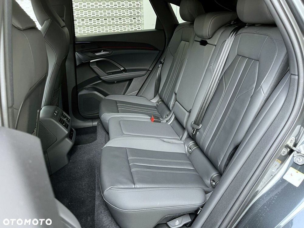 Audi Q5 Sportback - 30