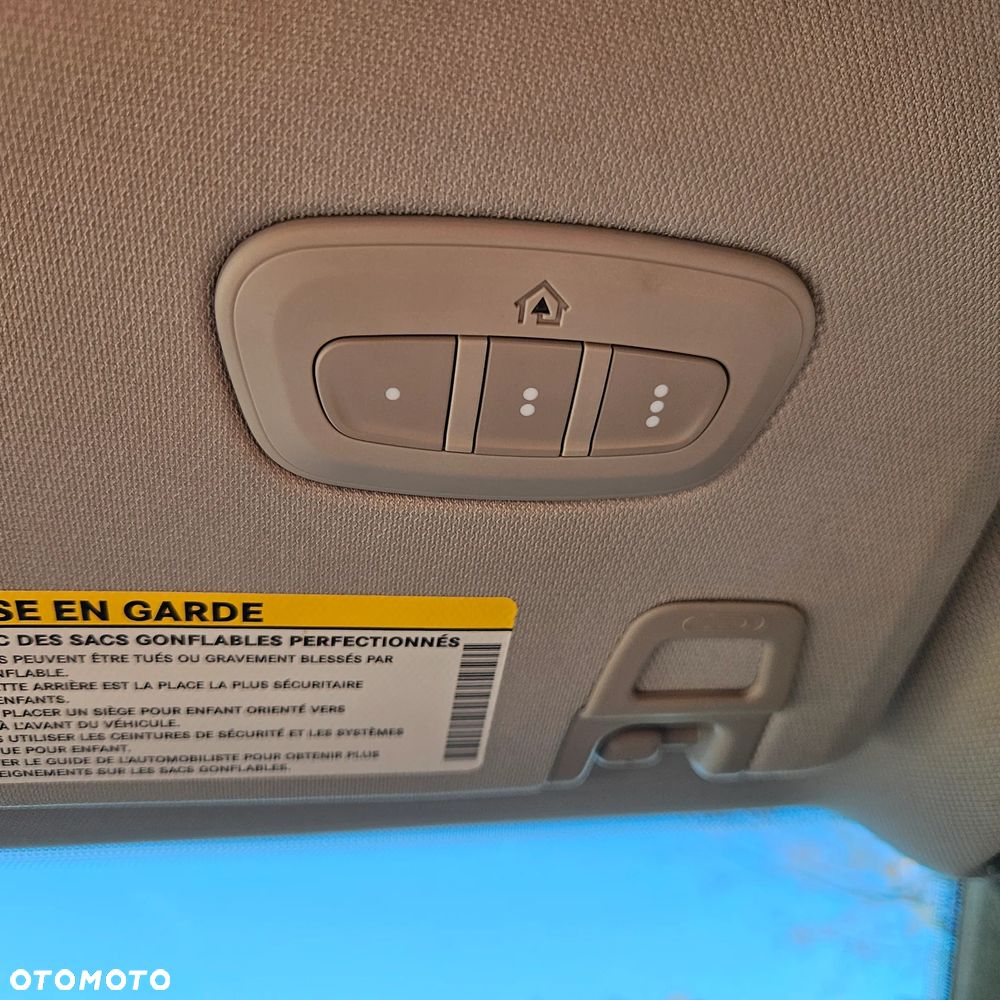 Jeep Grand Cherokee - 22