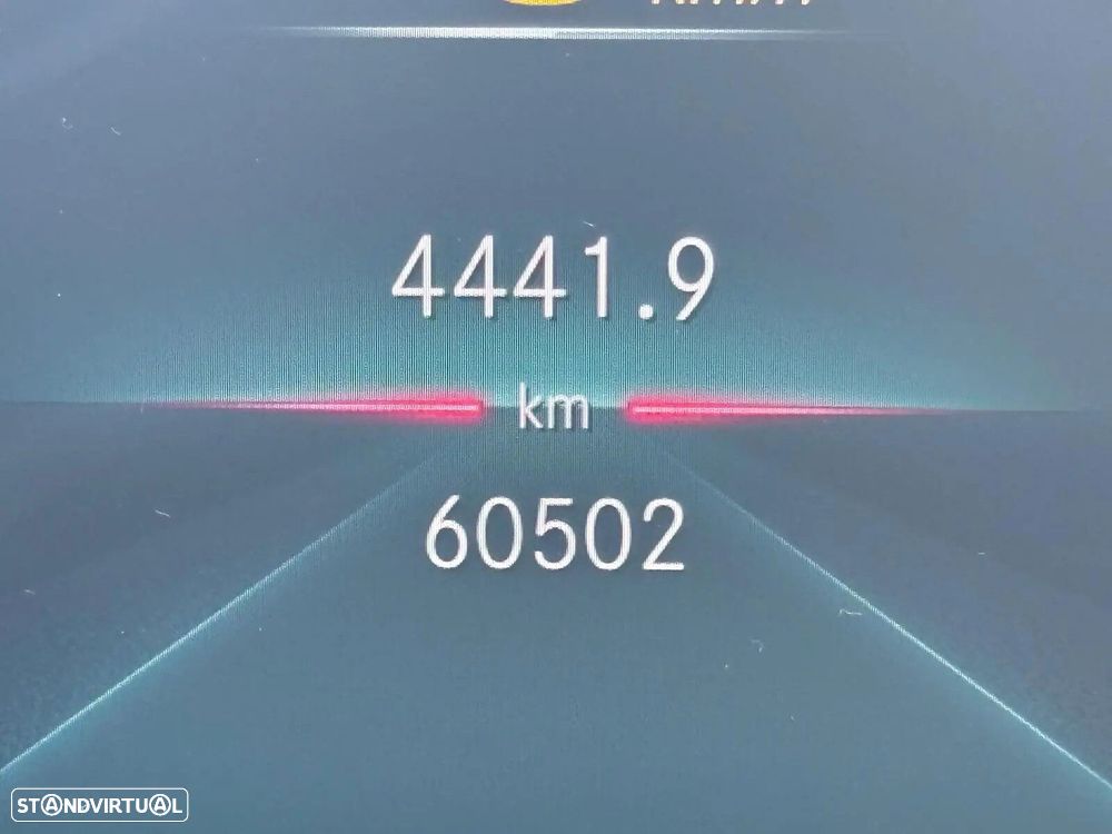 Mercedes-Benz CLA 200 d Shooting Brake AMG Line Aut. - 9