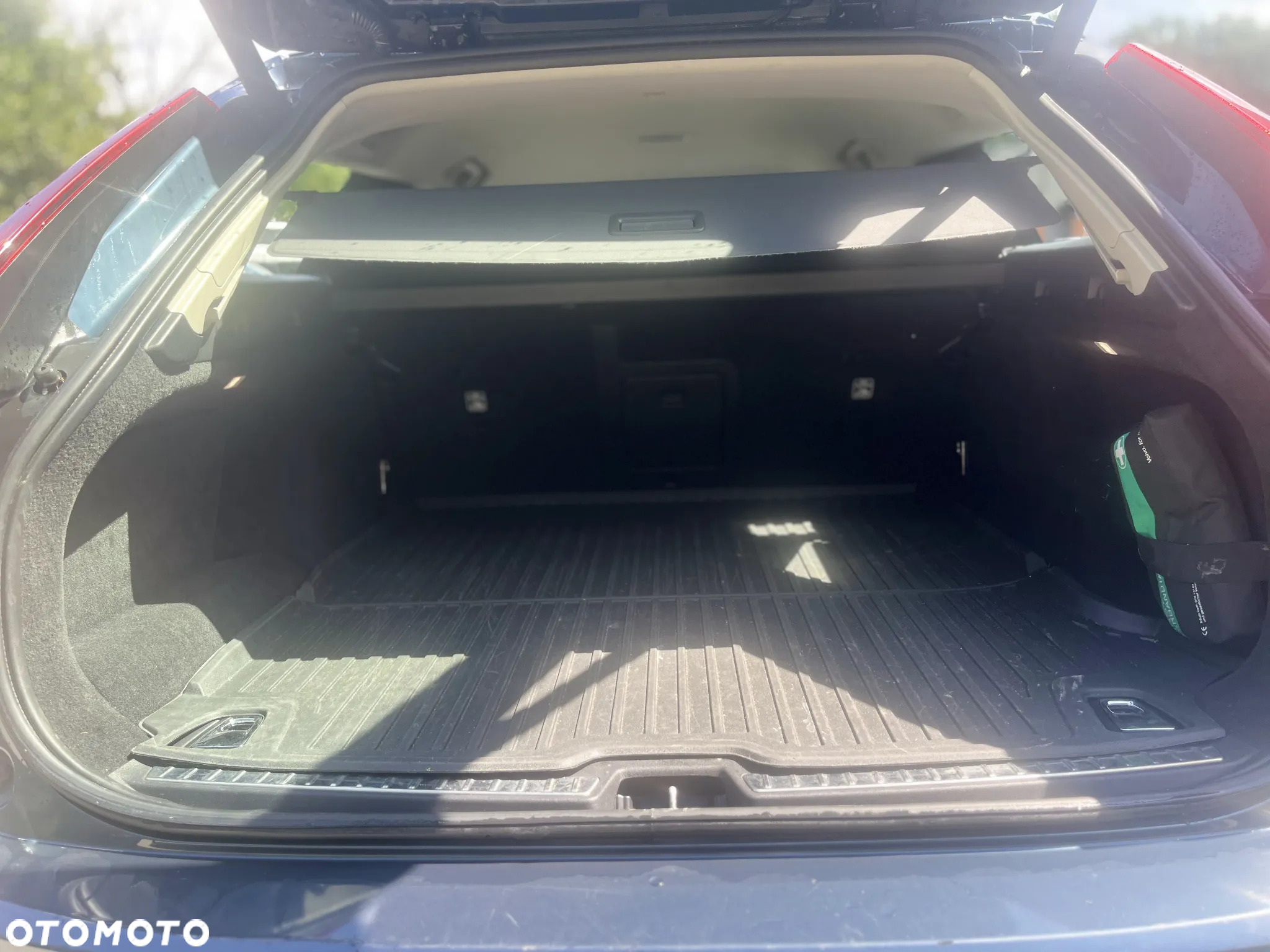 Volvo V90 D4 AWD Inscription - 24