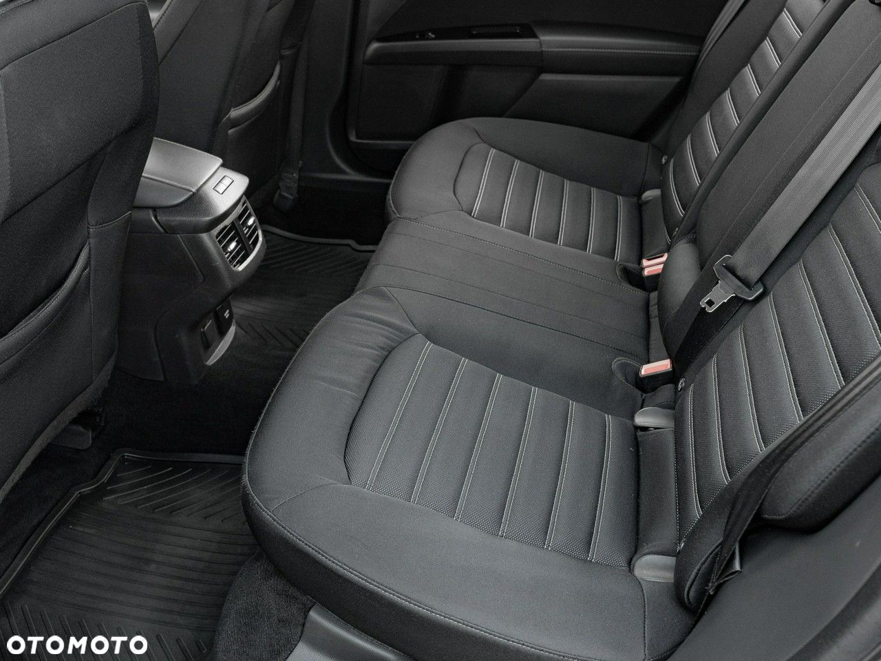 Ford Mondeo 2.0 EcoBlue Trend - 24