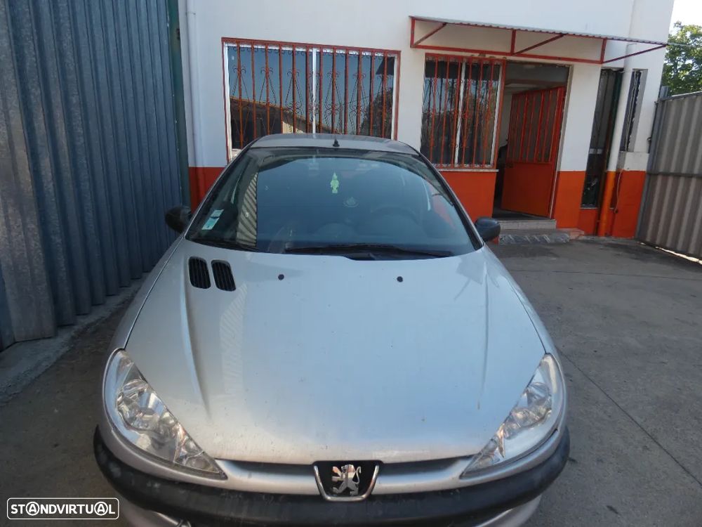 Peugeot 206 2002 para peças - 1