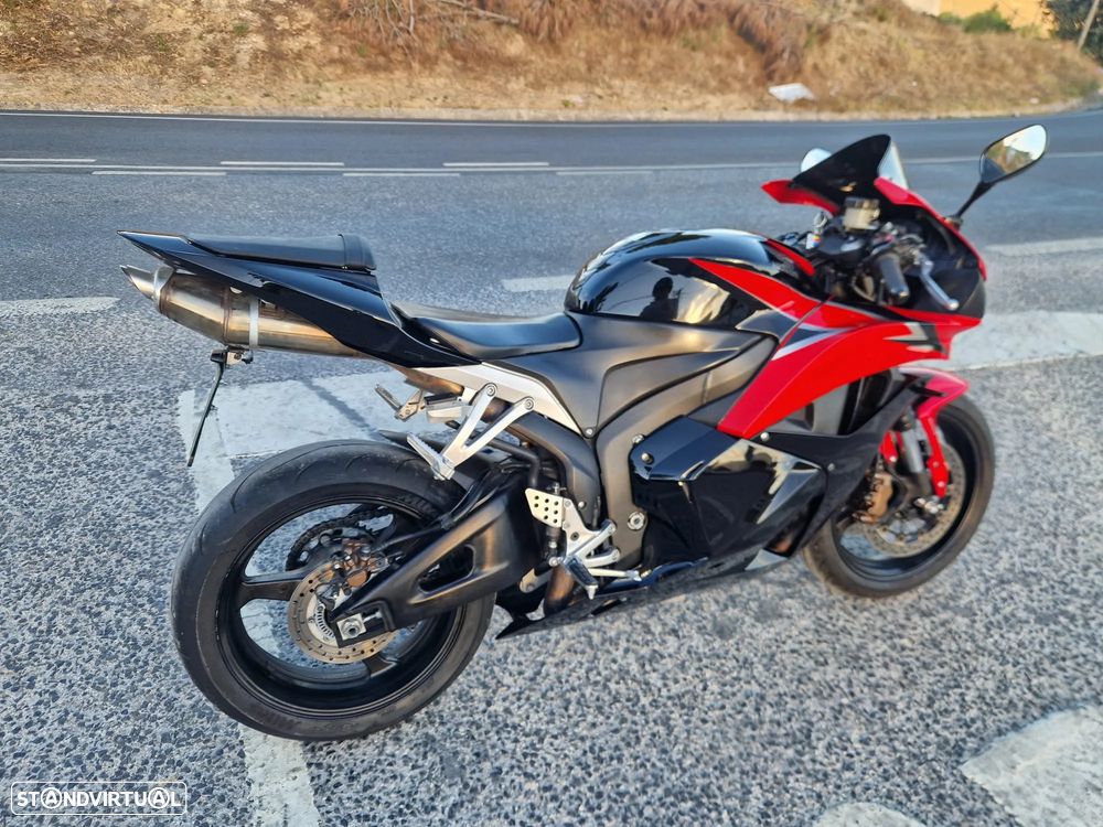 Honda CBR 600 RR  ABS  Possível Financiamento - 10