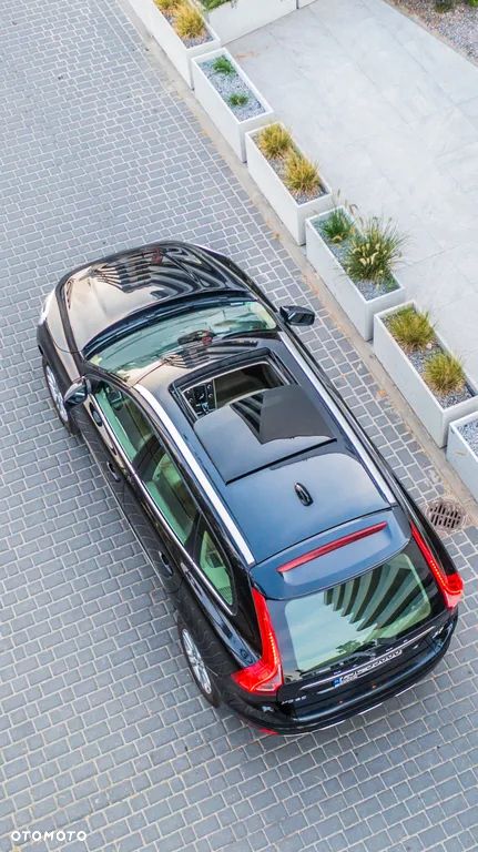 Volvo XC 60 D5 AWD Summum - 4