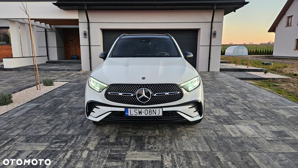 Mercedes-Benz GLC 300 4Matic 9G-TRONIC AMG Line Advanced - 6