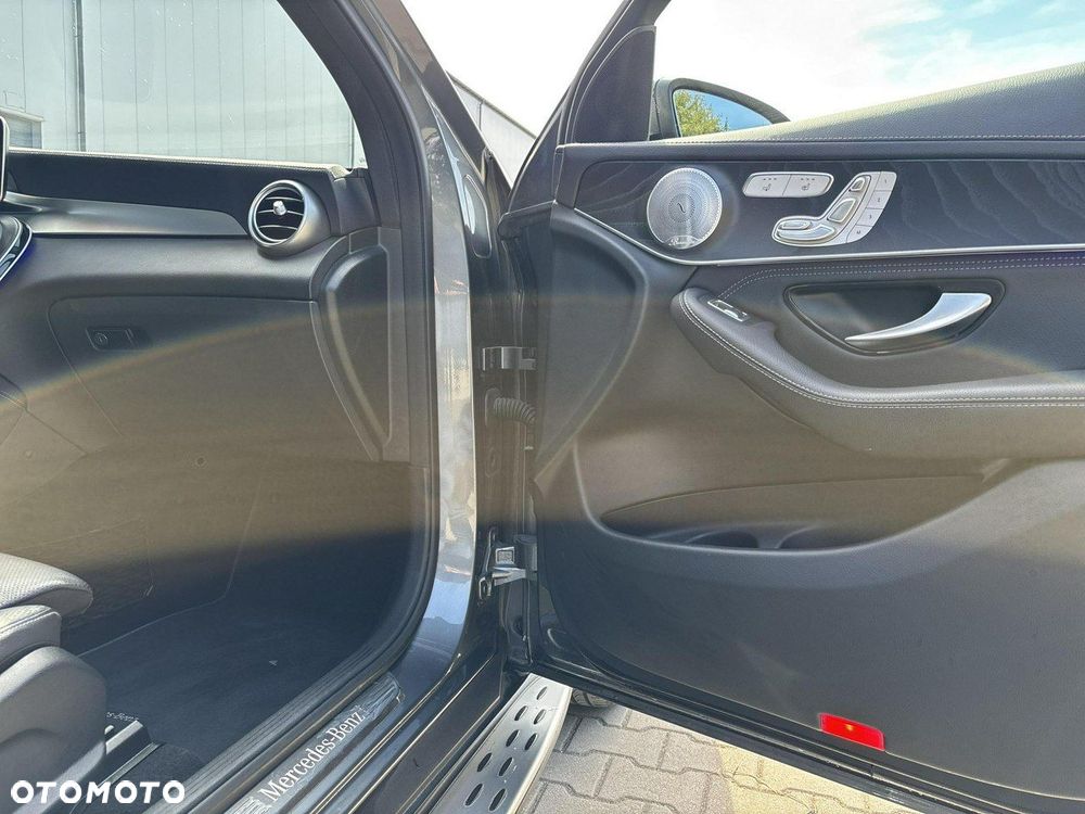 Mercedes-Benz GLC - 19