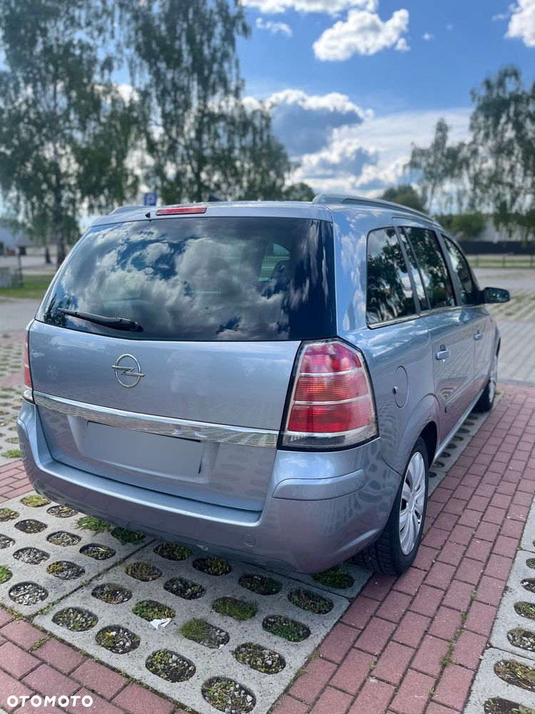 Opel Zafira - 4
