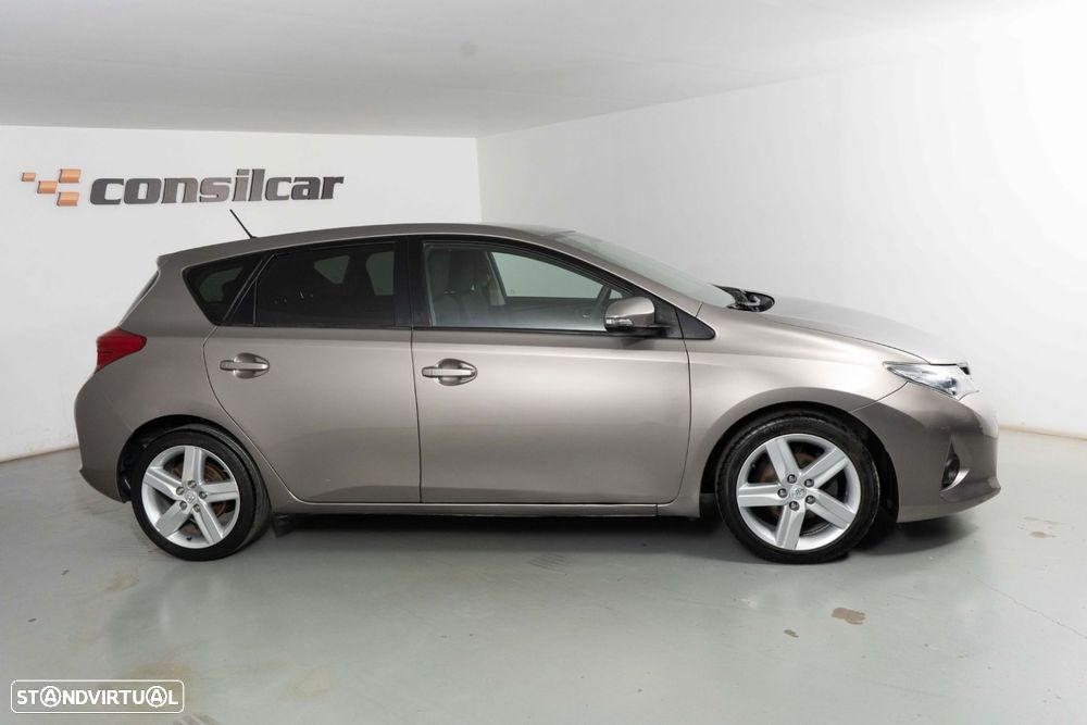 Toyota Auris - 9