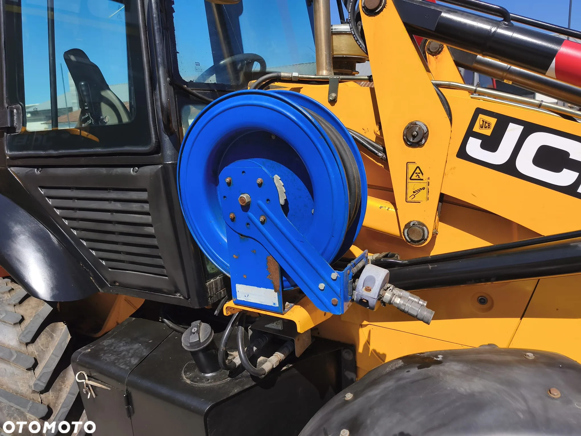 JCB 2CX - 7
