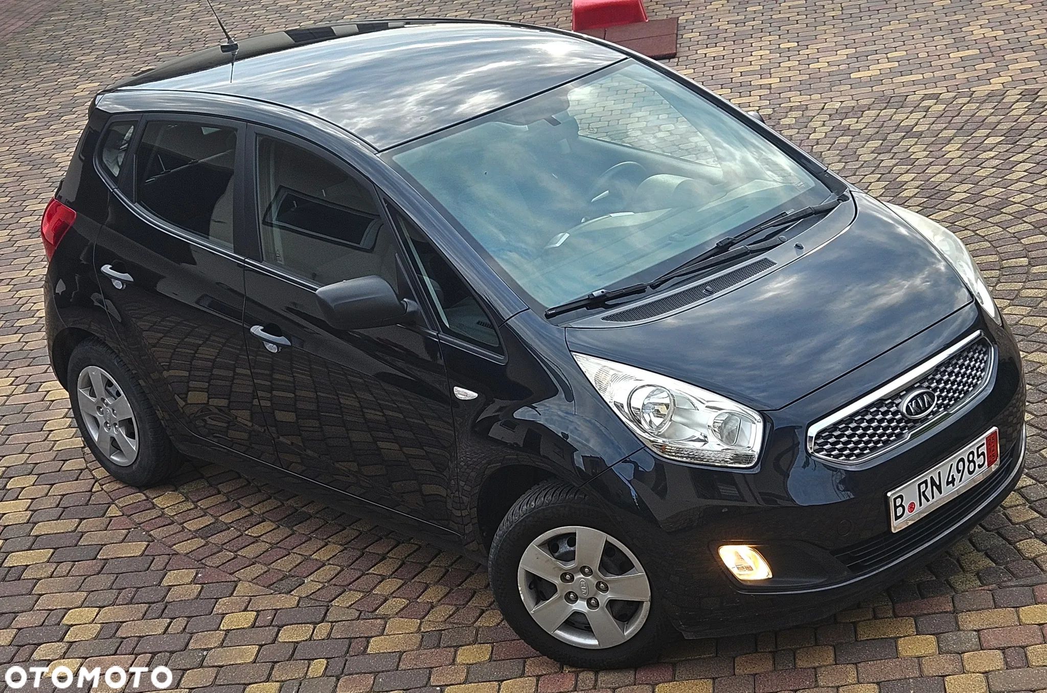 Kia Venga 1.4 CVVT Fifa World Cup Edition - 1