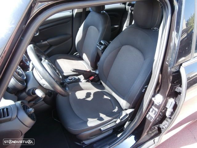 MINI 5 Portas One D - 11