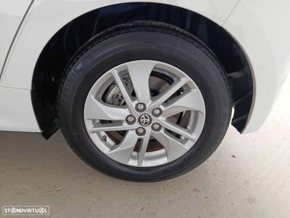 Toyota Yaris 1.5 HDF Comfort - 11