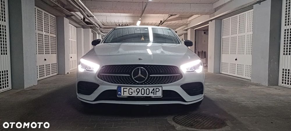 Mercedes-Benz CLA 250 e 8G-DCT AMG Line - 36