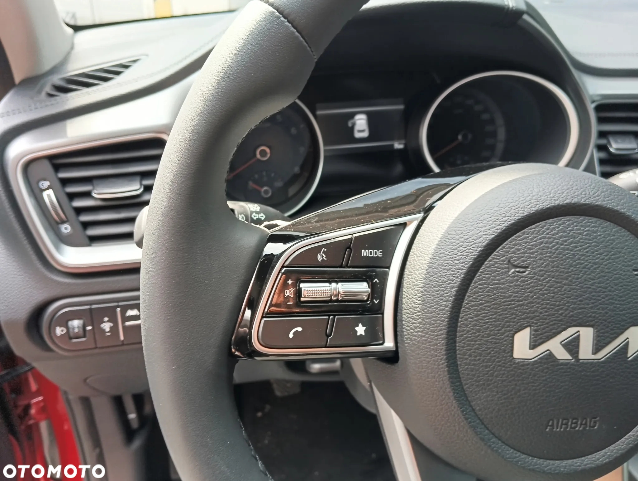 Kia XCeed 1.5 T-GDI M - 12