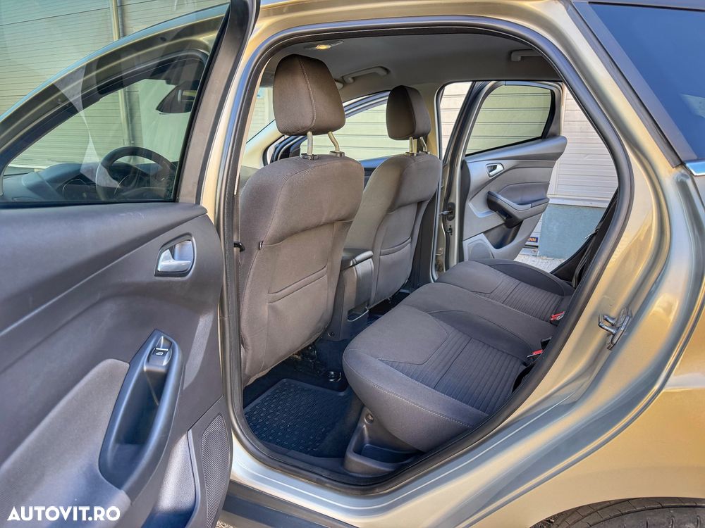 Ford Focus - 6