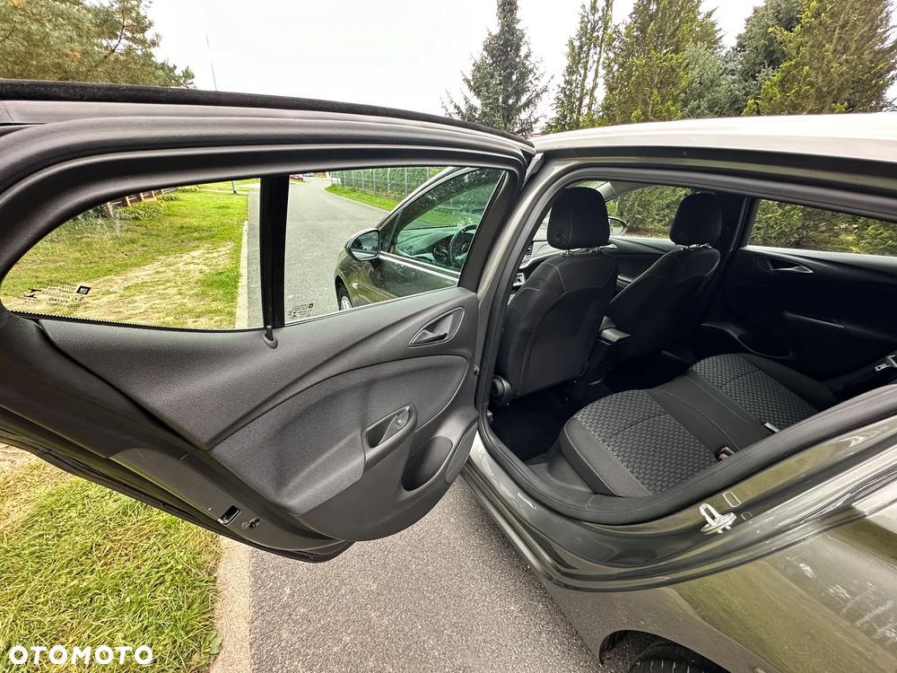 Opel Astra 1.6 Turbo Start/Stop ON - 21