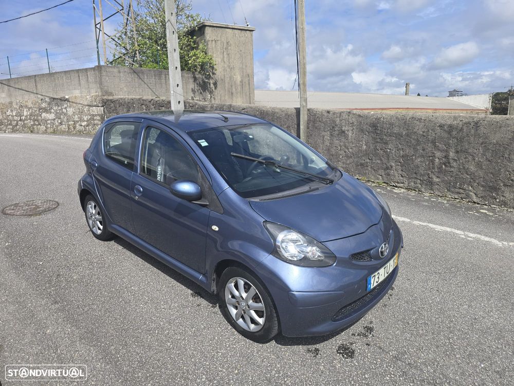 Toyota Aygo City - 5