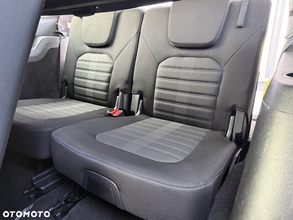 Ford Galaxy - 32