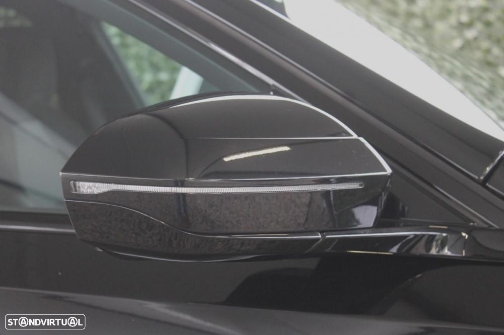 BMW 530 e Pack Desportivo M - 50