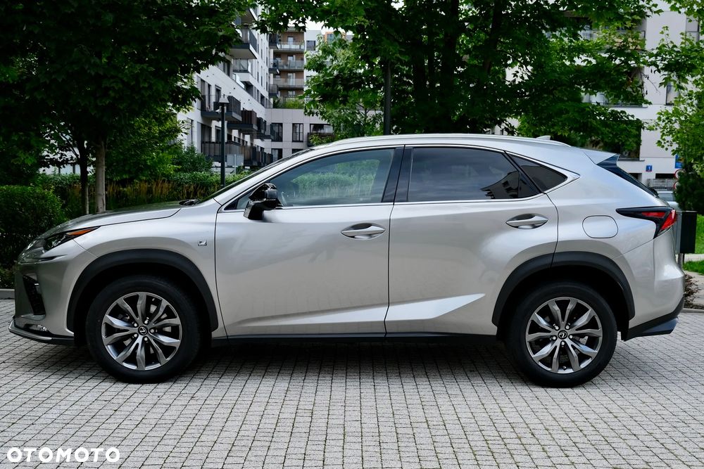 Lexus NX 300 GPF F Sport Edition AWD - 4