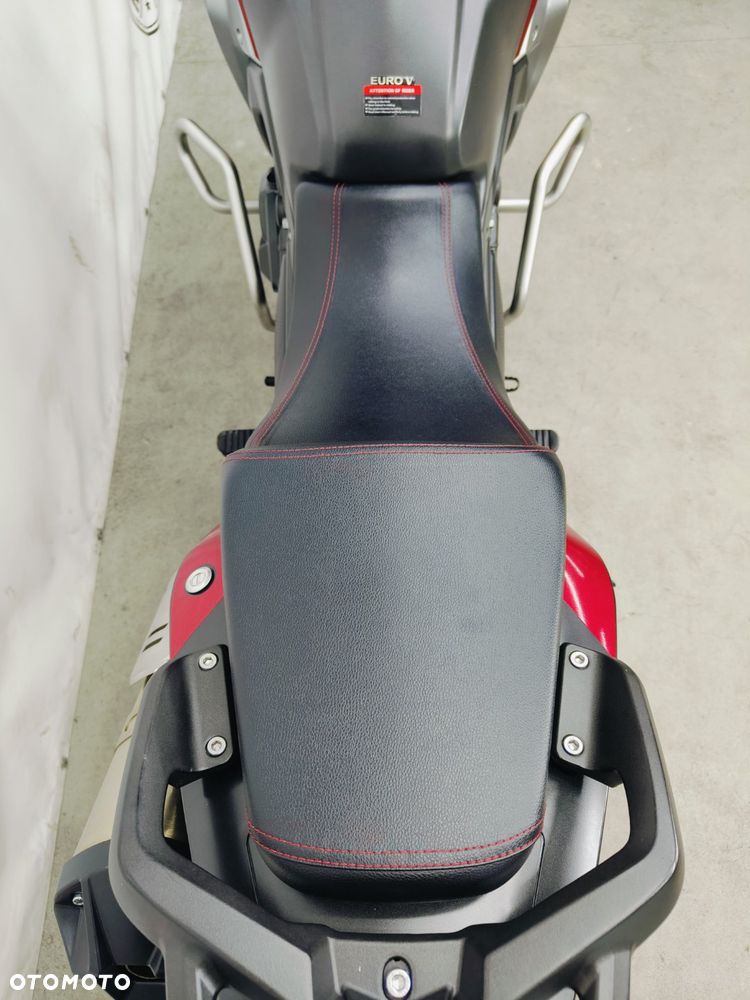 VOGE 650DSX - 12