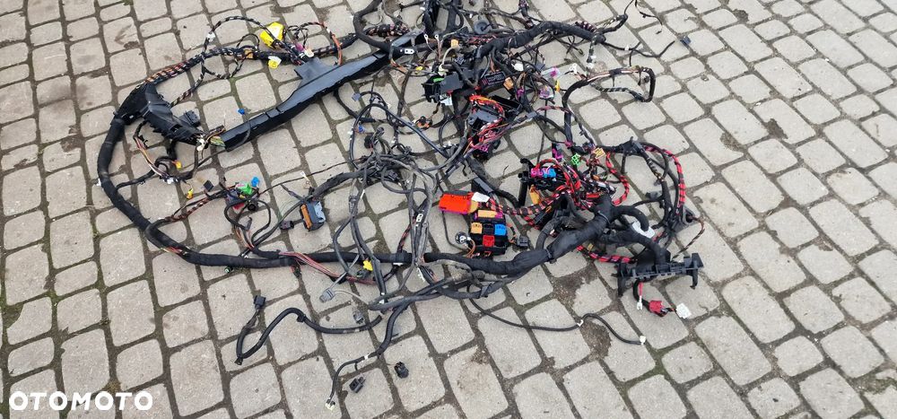 INSTALACJA WNĘTRZA KOMORY SILNIKA AUDI A4 B8 1.8Tfsi - 5