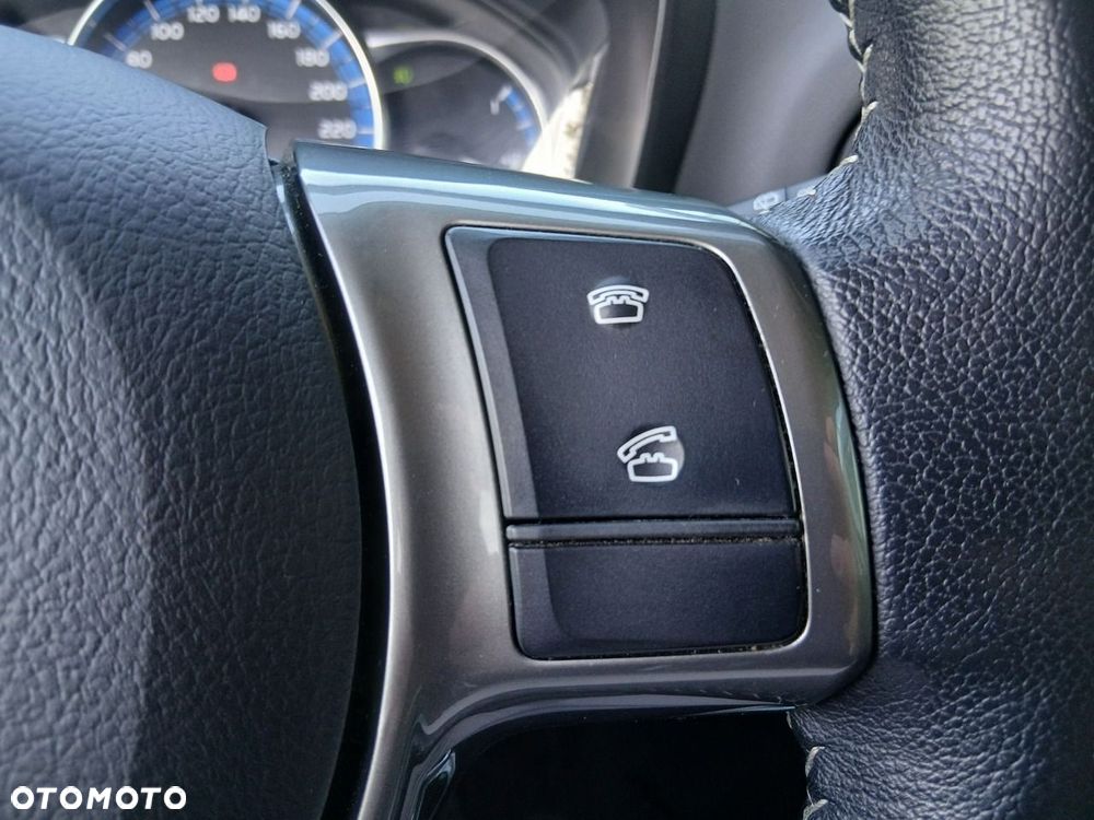 Toyota Yaris Hybrid 100 Premium EU6 - 26