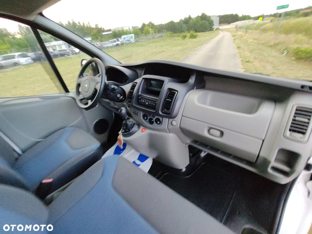 Renault Trafic - 26