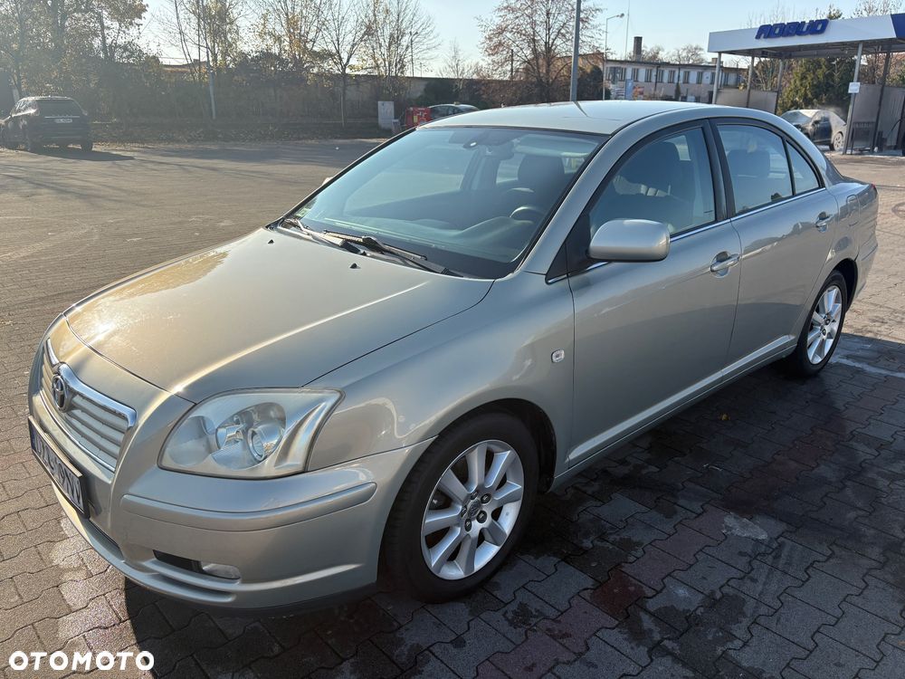 Toyota Avensis II (2003-2009) 2.0 D-4D Sol Plus, 2004